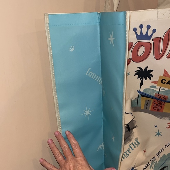 Comic Con SD 2024 FUNKOVILLE very large vinyl like shopping bag NWOT - Picture 3 of 10